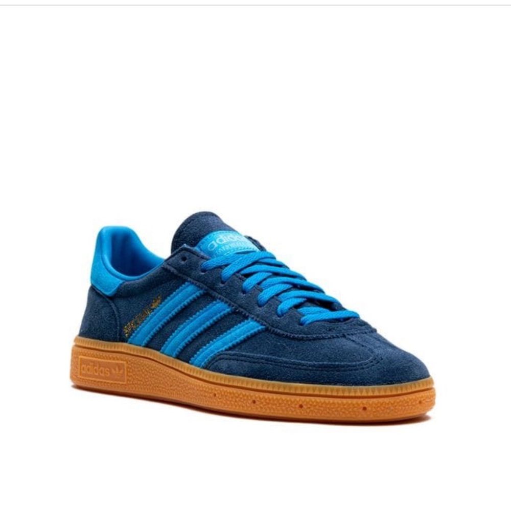 Adidas Handball Spezial in “Night Indigo” in women’s size 6. Super lightweight